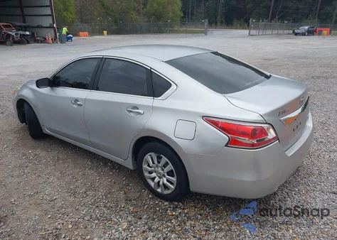 2013 Nissan Altima 2.5 S z USA, uszkodzony, nr VIN 1N4AL3AP3DC120359